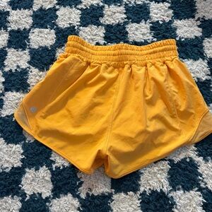 Lululemon Hotty Hot Short Highlight Orange Sz 4